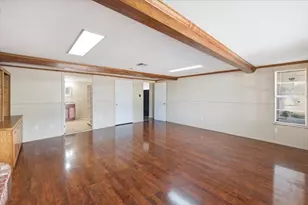 710 E Avenue A, Rosebud, TX 76570 - Photo 13