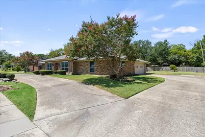 4001 Keele Drive, Garland, TX 75041 - Photo 3