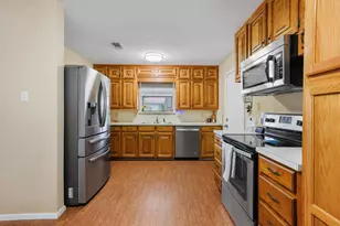 713 Patricia Dr, Sherman, TX 75090 - Photo 9