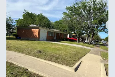 1701 Longview Street, Mesquite, TX 75149 - Photo 9