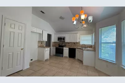 4909 Brianhill Drive, Fort Worth, TX 76135 - Photo 9