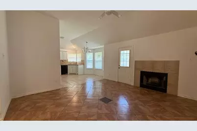 4909 Brianhill Drive, Fort Worth, TX 76135 - Photo 5