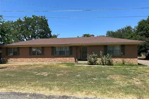 502 W Wrenn St, Savoy, TX 75479 - Photo 1