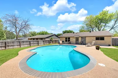 5721 Macneill Drive, Haltom City, TX 76148 - Photo 19