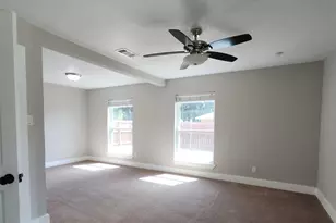 1000 La Villeta St, Mexia, TX 76667 - Photo 9