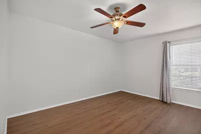 303 Liberty Place, Grand Prairie, TX 75052 - Photo 11