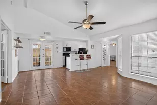 303 Liberty Pl, Grand Prairie, TX 75052 - Photo 3