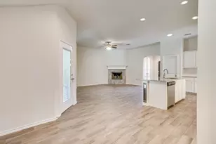1533 Grassy Meadows Dr, Burleson, TX 76058 - Photo 19