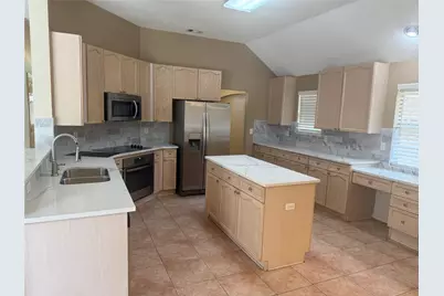 9200 Fairwood Court, Plano, TX 75025 - Photo 15