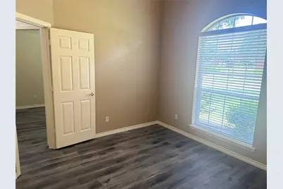 9200 Fairwood Court, Plano, TX 75025 - Photo 7