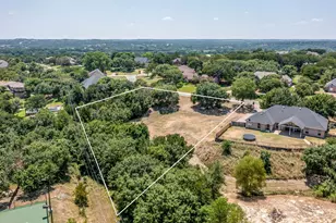 121 Danielle Dr, Hudson Oaks, TX 76087 - Photo 1