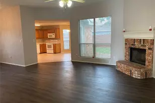 7933 Mourning Dove Dr, Arlington, TX 76002 - Photo 3