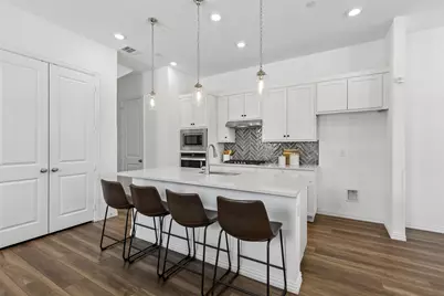9901 Schramm Street, Irving, TX 75063 - Photo 9