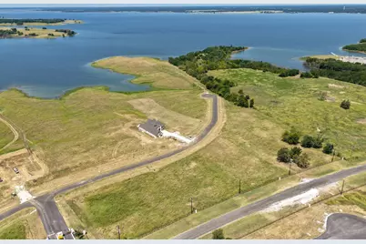 571 Lakeshore Terrace, Windom, TX 75492 - Photo 1