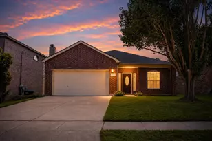 12652 Oakwood Cir, Fort Worth, TX 76040 - Photo 1