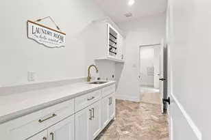 300 Spanish Oak Ct, Weatherford, TX 76085 - Photo 17