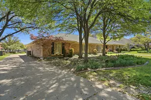 4201 Winding Way, Benbrook, TX 76126 - Photo 33