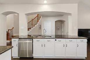 6974 Shoreview Dr, Grand Prairie, TX 75054 - Photo 11