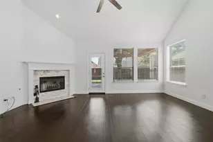6974 Shoreview Dr, Grand Prairie, TX 75054 - Photo 5
