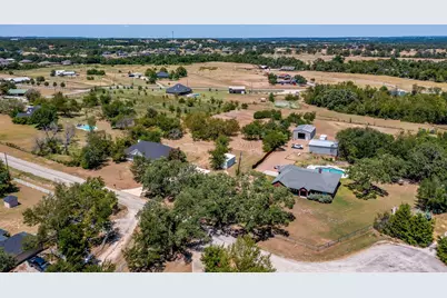 321 E Woody Creek Court, Springtown, TX 76082 - Photo 29