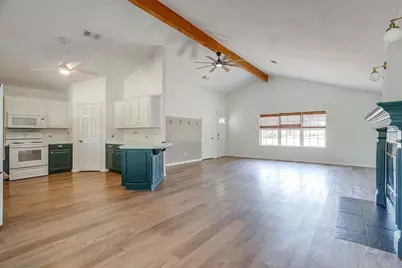 321 E Woody Creek Court, Springtown, TX 76082 - Photo 7