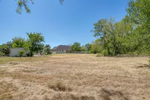 321 E Woody Creek Ct, Springtown, TX 76082 - Photo 25