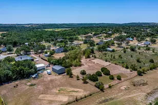 321 E Woody Creek Ct, Springtown, TX 76082 - Photo 33