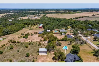 321 E Woody Creek Court, Springtown, TX 76082 - Photo 31