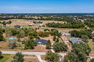 321 E Woody Creek Ct, Springtown, TX 76082 - Photo 29