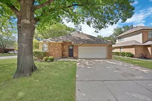 5612 Polo Club Dr, Arlington, TX 76017 - Photo 1