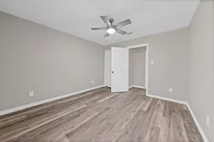 5612 Polo Club Dr, Arlington, TX 76017 - Photo 11