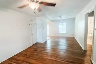 807 Blanton Dr, Sherman, TX 75092 - Photo 5