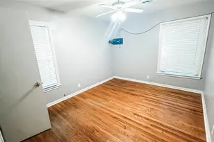 807 Blanton Dr, Sherman, TX 75092 - Photo 11