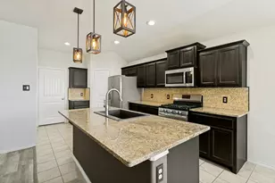 7205 Wavecrest Way, Fort Worth, TX 76179 - Photo 11