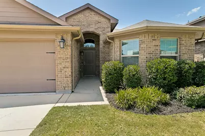7205 Wavecrest Way, Fort Worth, TX 76179 - Photo 3