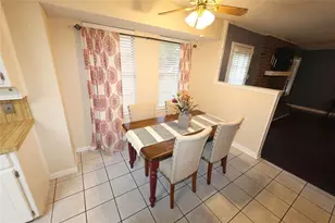 2204 Towne N Dr, Cleburne, TX 76033 - Photo 13