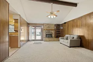 7805 Marlborough Dr W, Fort Worth, TX 76134 - Photo 7
