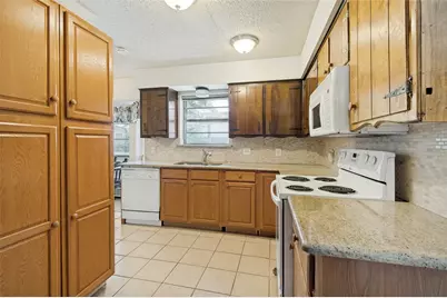 7805 Marlborough Drive W, Fort Worth, TX 76134 - Photo 11