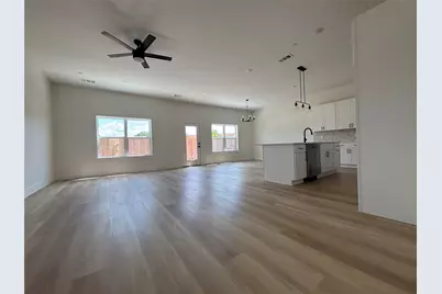 4444 Fatima Drive, Irving, TX 75062 - Photo 5