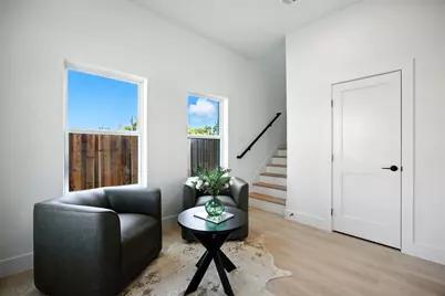 312 N Lancaster Avenue #2, Dallas, TX 75203 - Photo 5