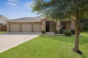 1700 Fairway Dr, Sherman, TX 75090 - Photo 1