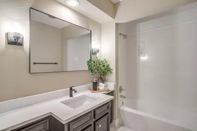 105 Lakeway Drive, Benbrook, TX 76126 - Photo 33