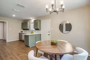 105 Lakeway Dr, Benbrook, TX 76126 - Photo 11