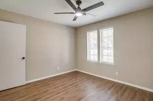 105 Lakeway Dr, Benbrook, TX 76126 - Photo 29
