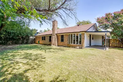 105 Lakeway Drive, Benbrook, TX 76126 - Photo 37