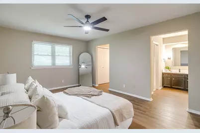 105 Lakeway Drive, Benbrook, TX 76126 - Photo 21