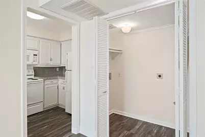 5881 Preston View Boulevard #261, Dallas, TX 75240 - Photo 11