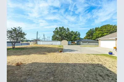 2807 S Lipsey Street, Decatur, TX 76234 - Photo 23