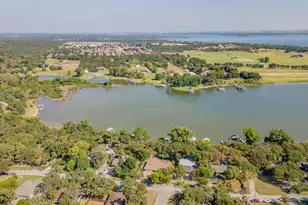 300 Shoreline Dr, Azle, TX 76020 - Photo 29