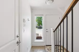 1282 N Prairie Ave, Dallas, TX 75204 - Photo 5